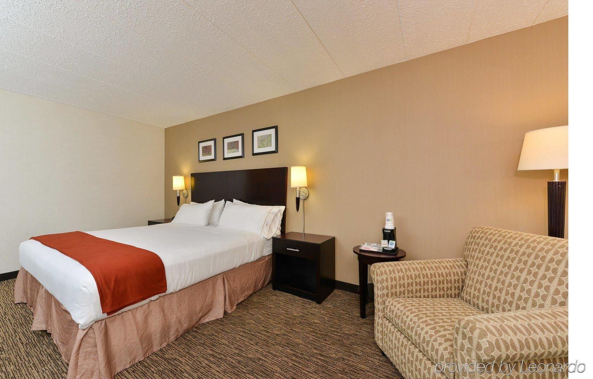 Holiday Inn Express Seaford-Route 13 Eksteriør billede