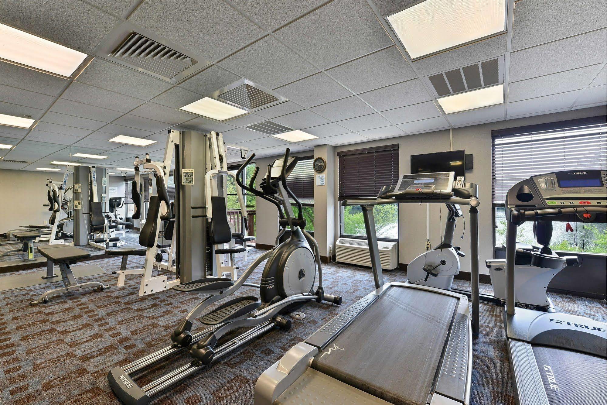 Holiday Inn Express Seaford-Route 13 Eksteriør billede