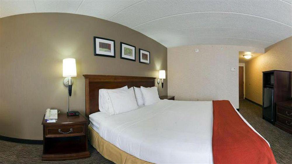 Holiday Inn Express Seaford-Route 13 Eksteriør billede
